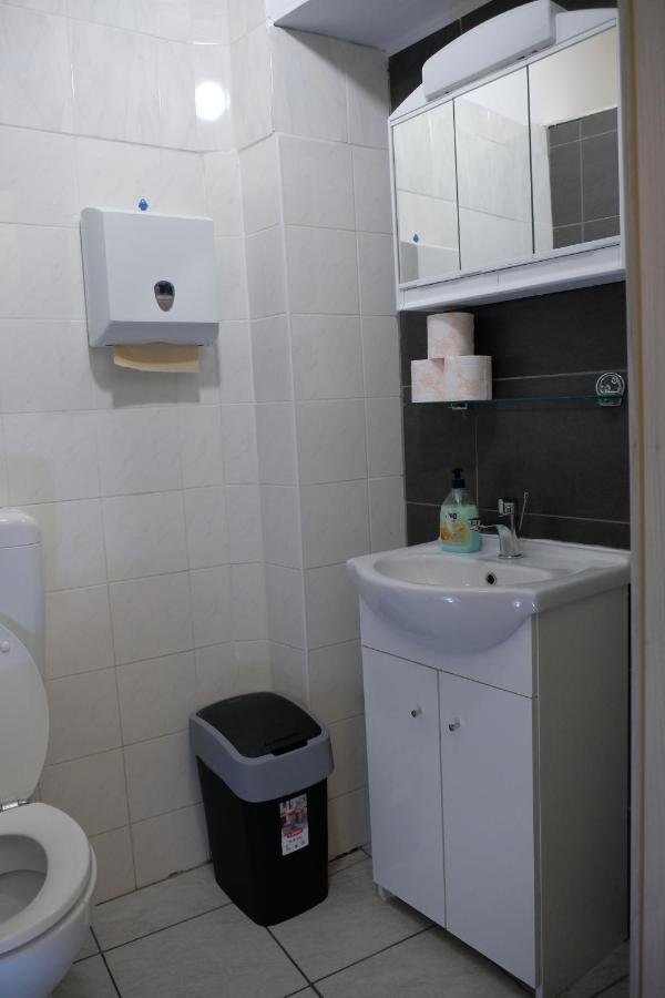 Hostel Bellavista Κόπερ Εξωτερικό φωτογραφία